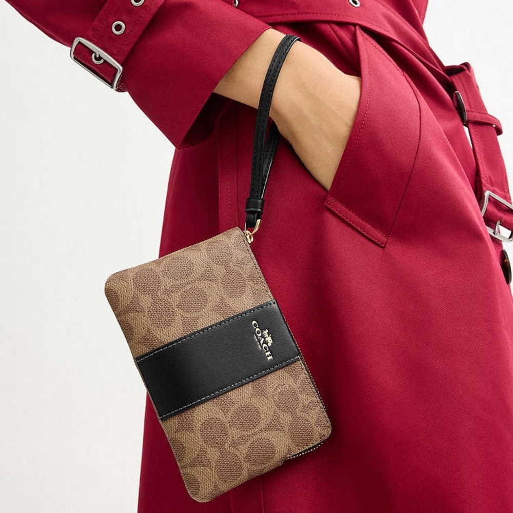 Coach Corner Zip Wristlet Signature Canvas Logo Clutch Tan Gold Black Leather